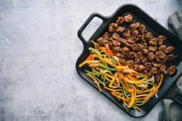 Великобритания призывает производителей комбинировать растительное и мясное сырьё в рецептурах конечных продуктов 